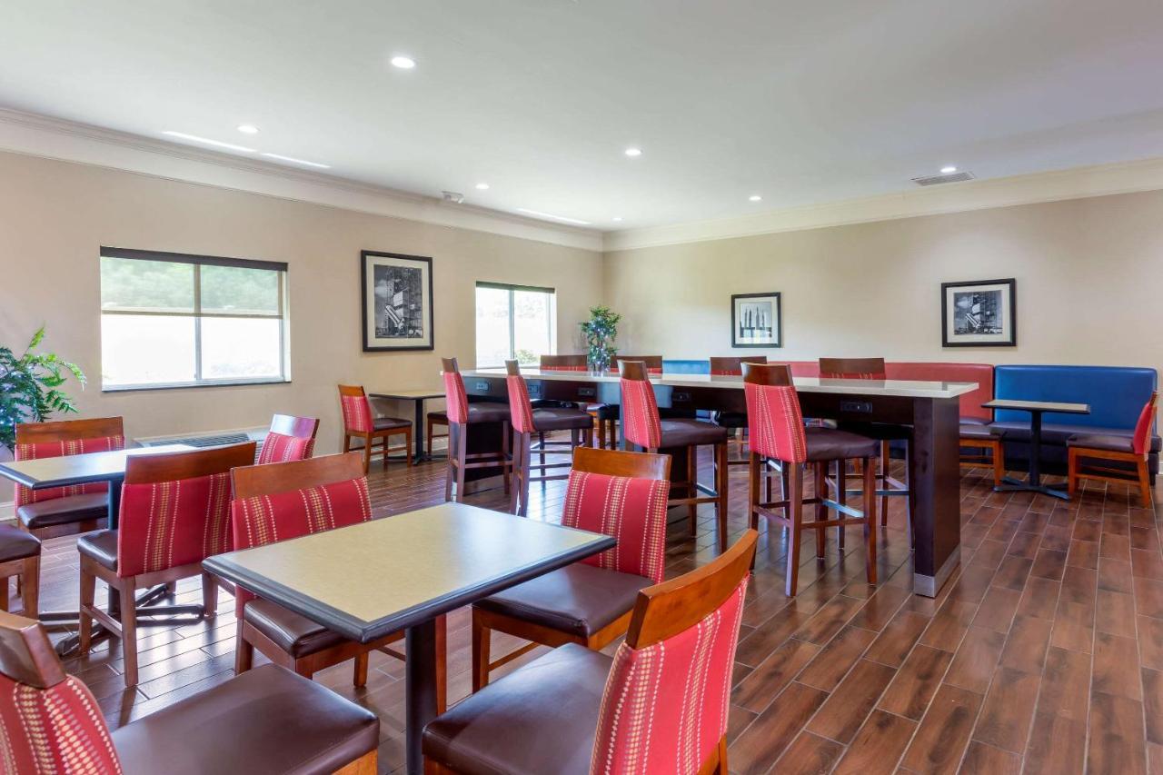 Comfort Inn Near University Huntsville Buitenkant foto