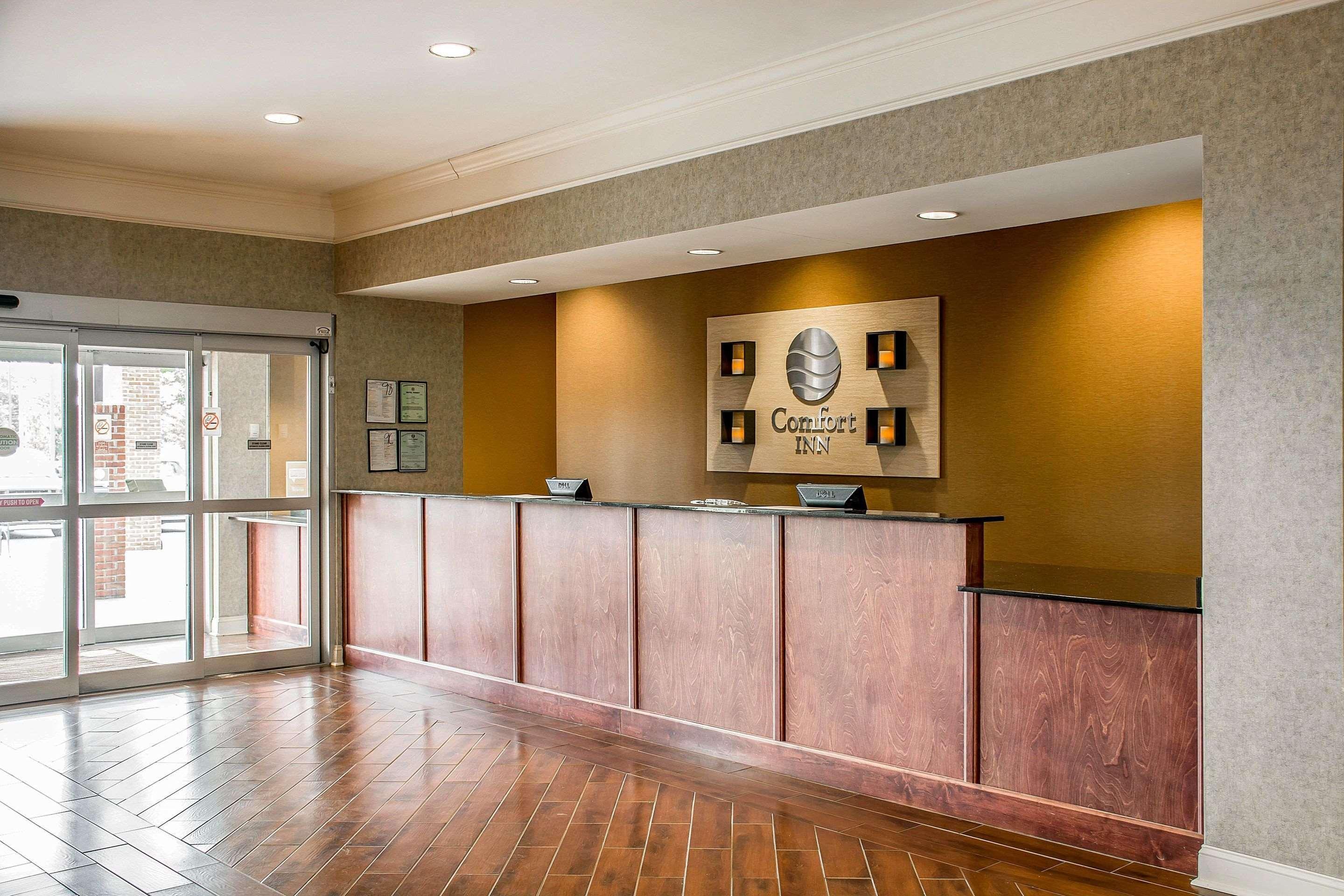 Comfort Inn Near University Huntsville Buitenkant foto