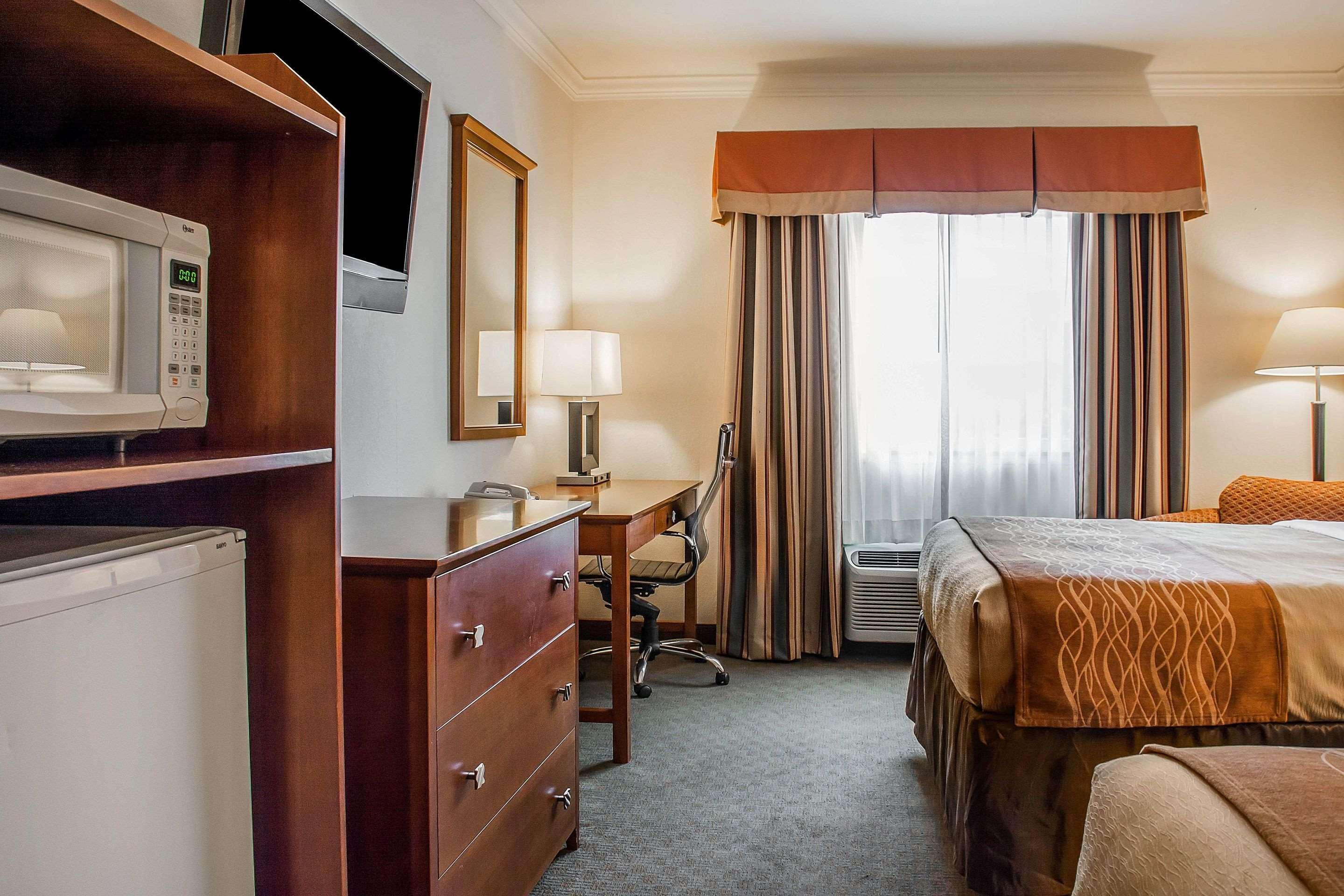 Comfort Inn Near University Huntsville Buitenkant foto
